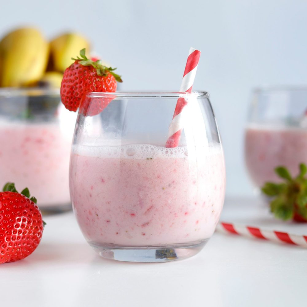 strawberry-smoothie-2022-03-06-07-17-47-utc